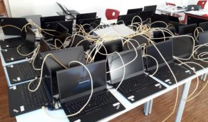 Ausstattung für digitalen Unterricht: 278 Notebooks und Tablets stehen nun zur Ausleihe an Schüler zur Verfügung. Foto: Stadt Wertheim